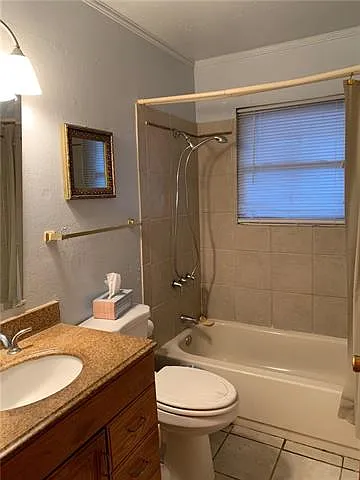 3 bed, 1.0 bath, 1213 sqft, $1,600 — Photo 4