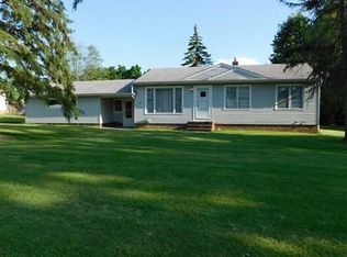 9913 Gabriella Dr, North Royalton, OH