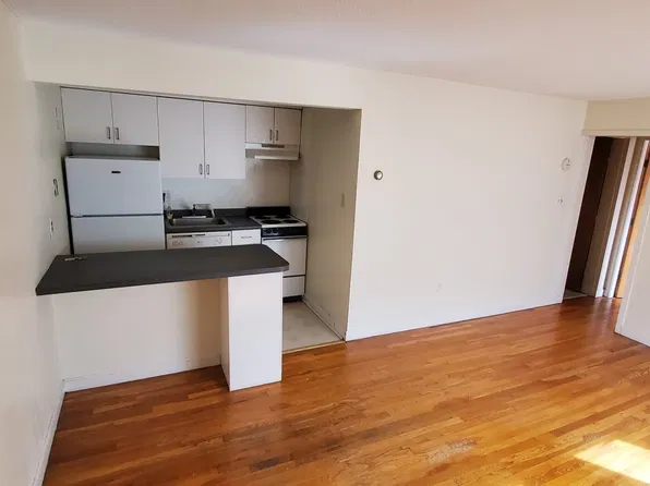 83 Trowbridge St, Cambridge, MA
