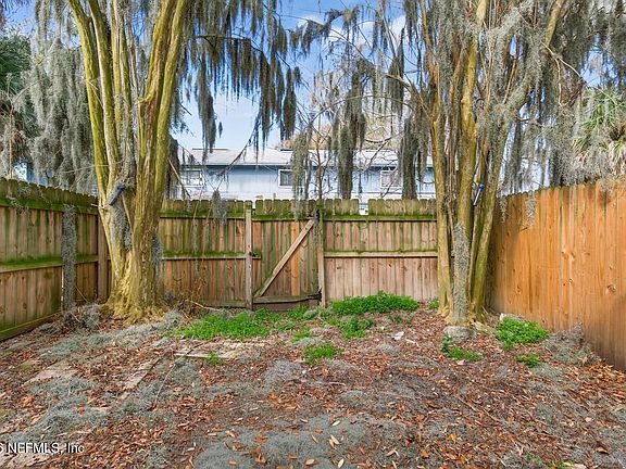 3rd image of 2866 WONDERWOOD Lane