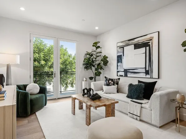 425 1st St #35, Los Altos, CA 94022