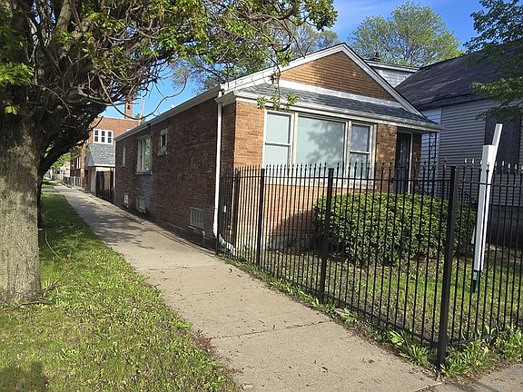 3rd image of 6801 S Hermitage Ave