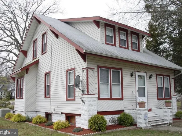 201 Girard Rd N Floor 2, Glassboro, NJ 08028