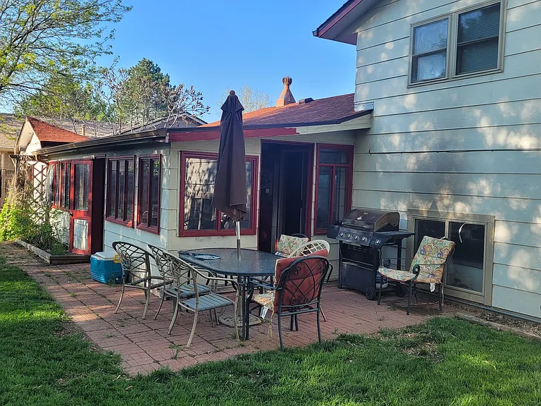2265 Albany Ct — Photo 5