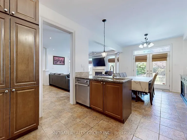 2213 Blackbird Ct — Photo 15