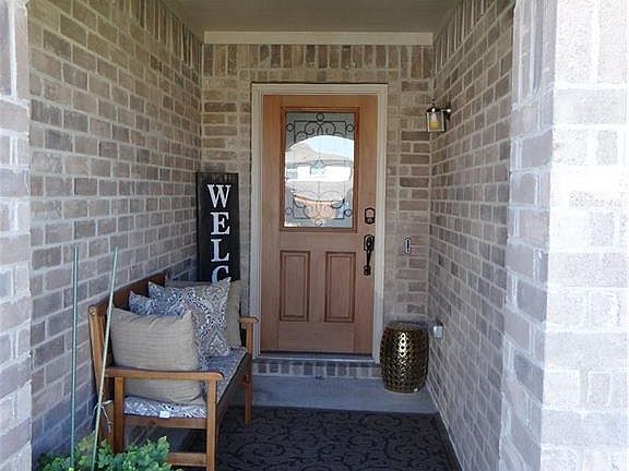 3rd image of 14850 Cedar Creek Way