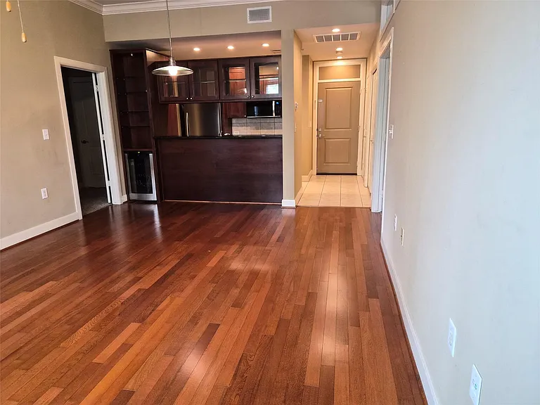 1010 Rosine St #23 — Photo 10