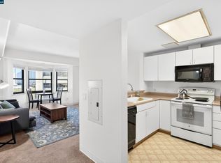 988 Franklin St APT 707, Oakland, CA 94607