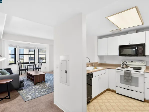 988 Franklin St APT 707, Oakland, CA 94607