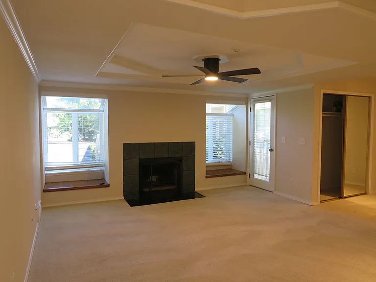 15818 NE Leary Way #5204 — Photo 1