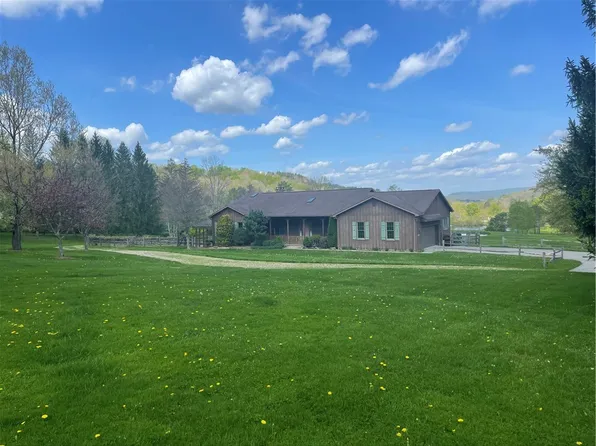 164 Turrill Ln, Laughlintown, PA 15655