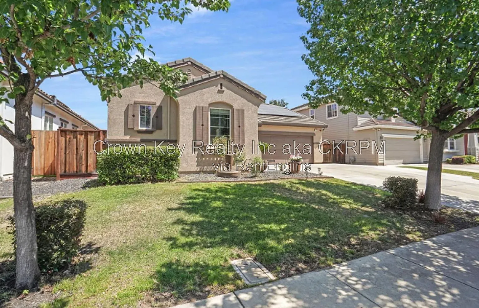 3 bed, 2.0 bath, 1841 sqft, $3,000 — Photo 2