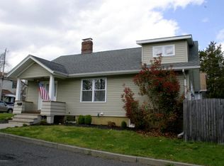 11 Washington St, Matawan, NJ 07747