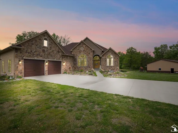 4490 W Samaria Rd, Temperance, MI 48182