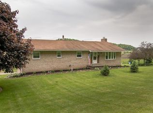 7680 Loches Rd, Saint Louisville, OH 43071