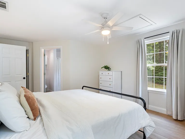 122 Alewive Rd — Photo 14