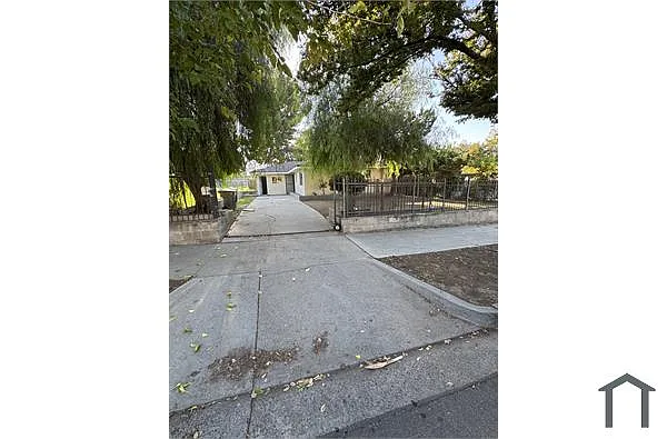 Building Photo - 847 A St
