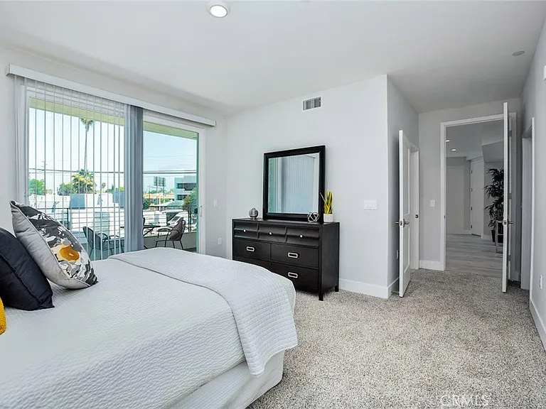 10718 Acama St #401 — Photo 19