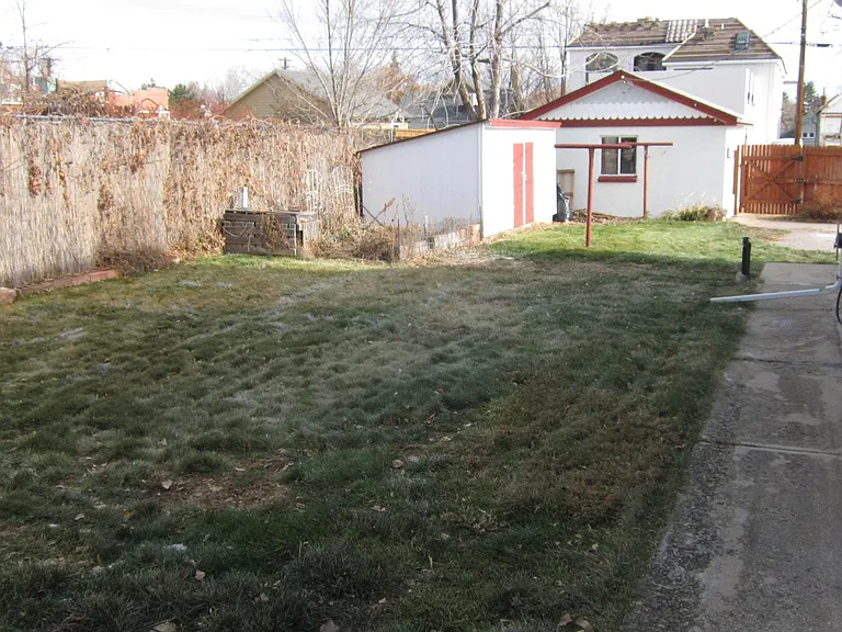 2820 Zenobia St — Photo 23
