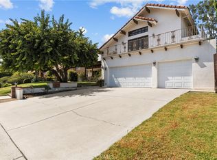 19613 Hiawatha St, Chatsworth, CA 91311