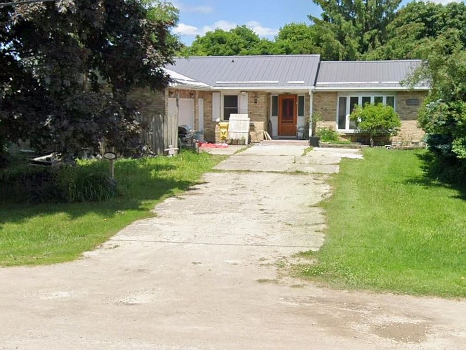 1st image of 525 Main St W