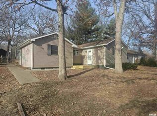 357 Bessler Lake Dr, Groveland, IL 61535