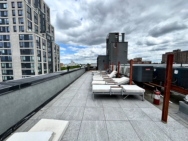 152 Boerum St #3B — Photo 13