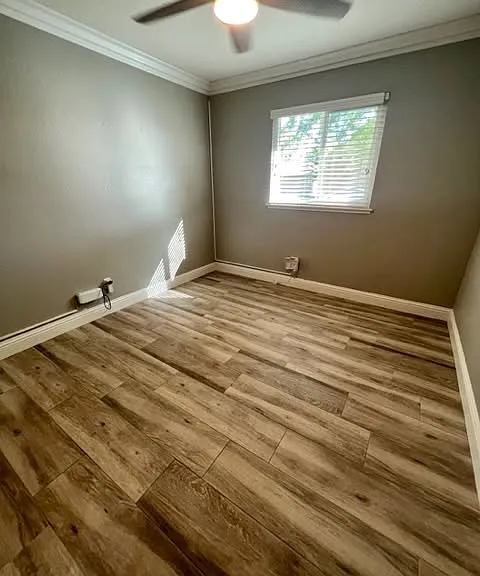 4466 W Malibu Ave — Photo 16