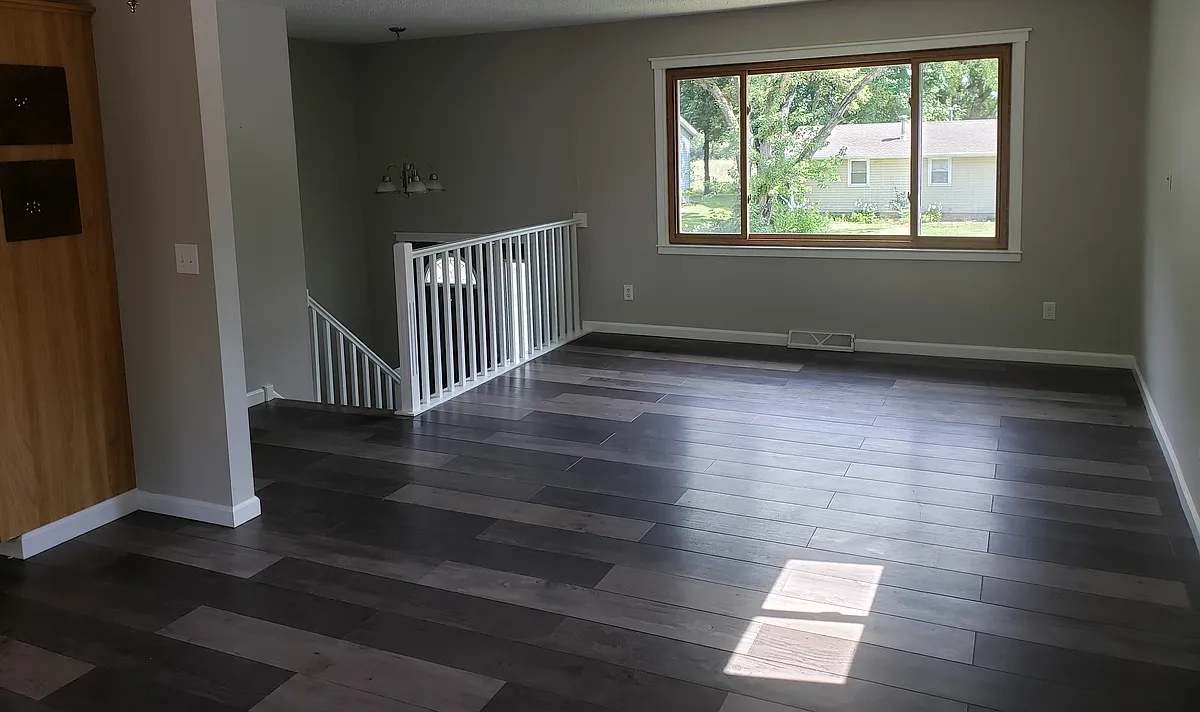 Living room/dining room - 1st St