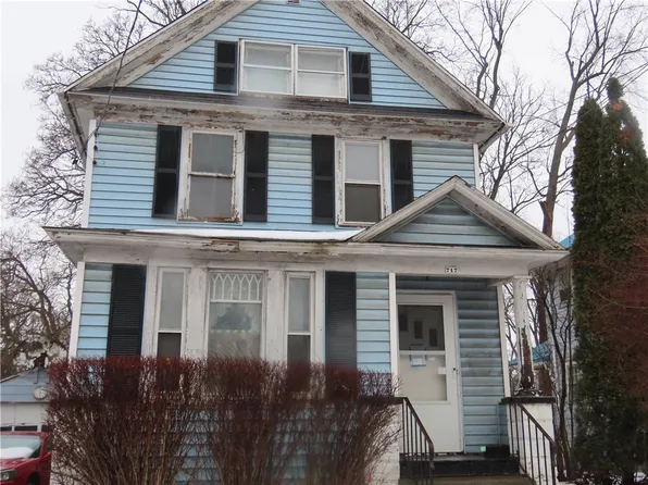 717 S Main St, Newark, NY 14513