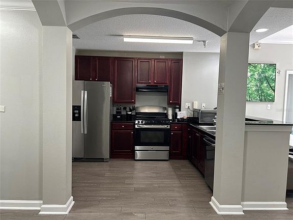 4th image of 14501 GROVE RESORT AVENUE #1409