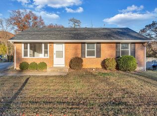 725 Ramada Rd, Vinton, VA 24179