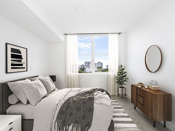 4th image of 613 NW 3rd Ave #9426532