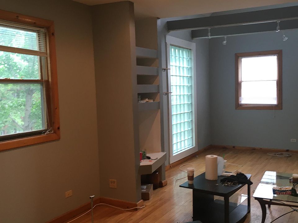 1st image of 1205 W Oakdale Ave #69d0wnx7t