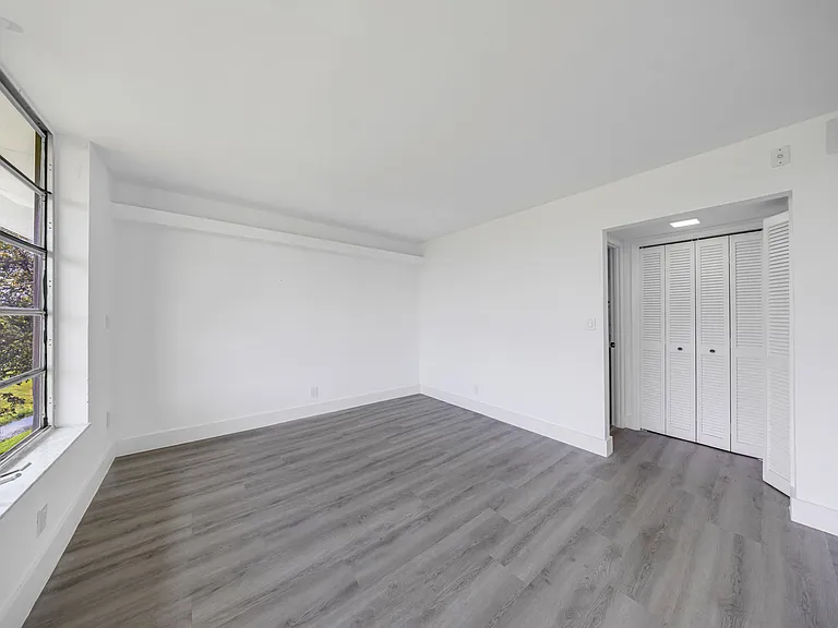 3151 S Palm Aire Dr #407 — Photo 30