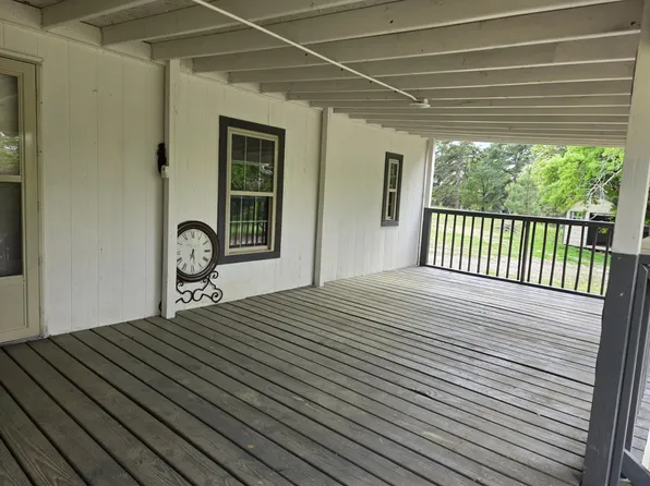 221 Private Road 8807, Ben Wheeler, TX 75754