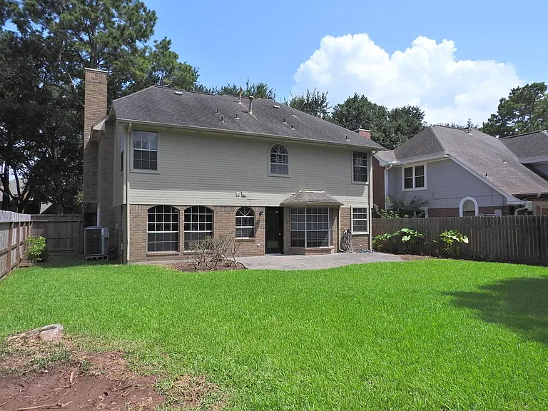 4427 Wavertree Dr — Photo 32