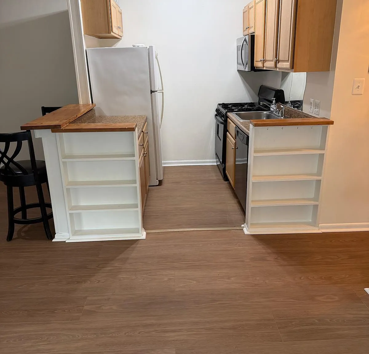 2 bed, 753 sqft, $2,250 — Photo 1