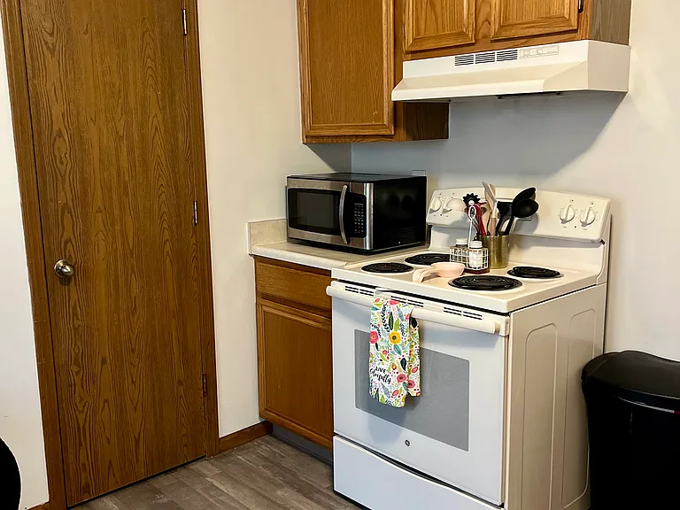1197 Ridge Cir #C — Photo 8