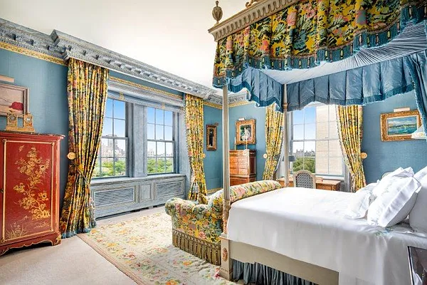 Sold by Brown Harris Stevens | media 7