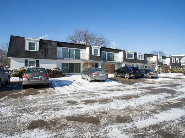 1133 Royal Saint George Dr APT 105, Naperville, IL 60563