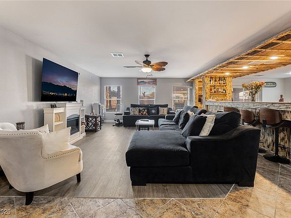 5th image of 8354 Woodland Prairie Ave