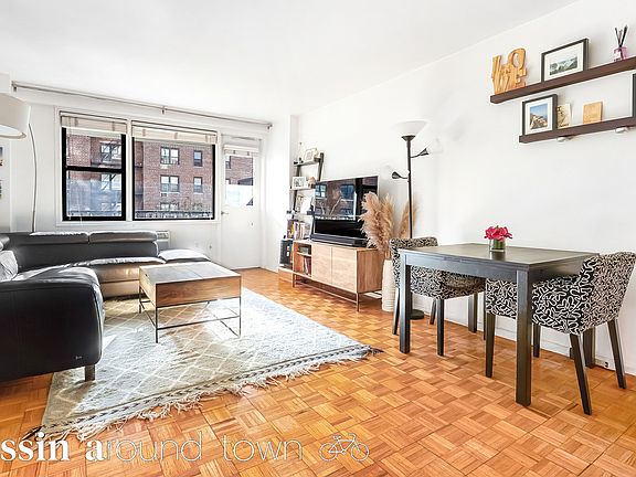 3rd image of 145 E 15th St APT 4S