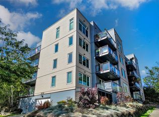 3202 SW Avalon Way APT 201, Seattle, WA 98126