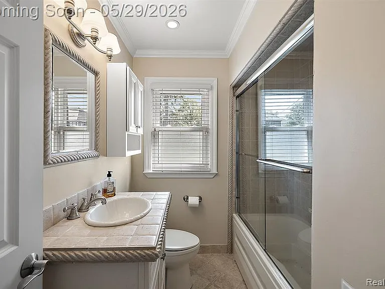 2546 Dorchester Rd — Photo 13
