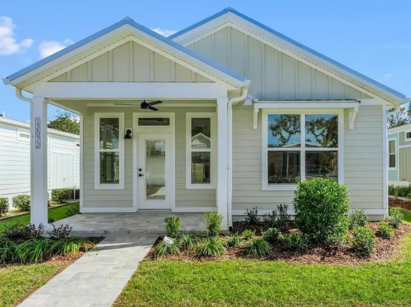 12072 Lakeshore Way, Oxford, FL 34484