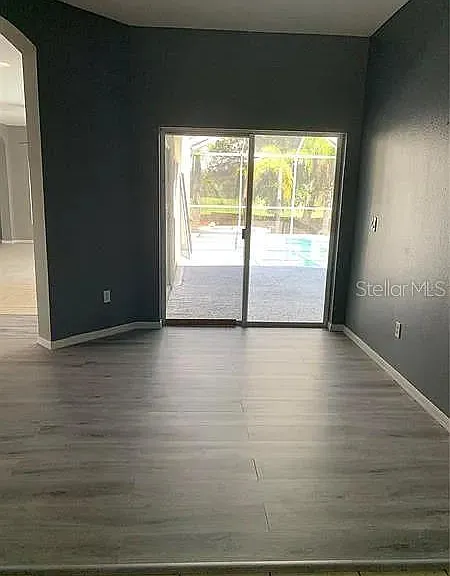 1427 Emerald Hill Way — Photo 3