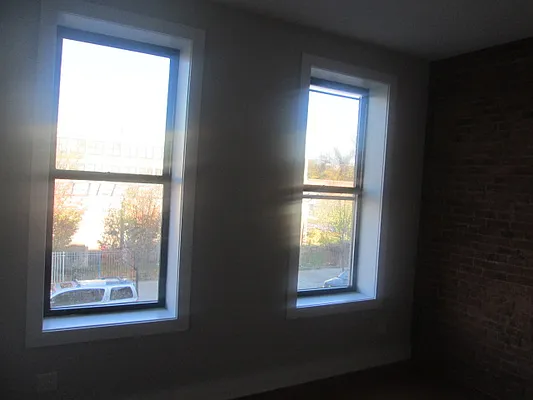 Rented by The Hamilton Group | media 21