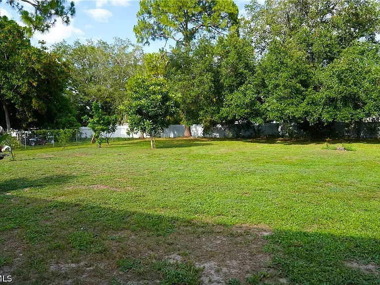 114 Greenwood Ave — Photo 42