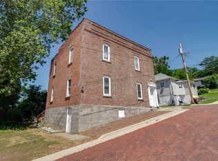 208 Allen St, Alton, IL 62002